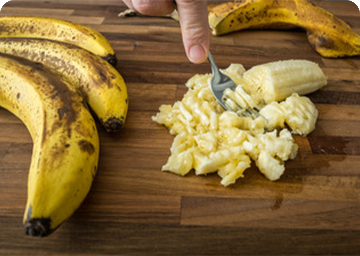 PEANUT BUTTER & BANANA BISCUIT